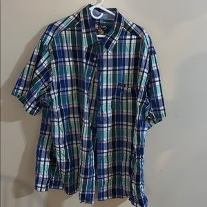 Men’s buttoned down shirt